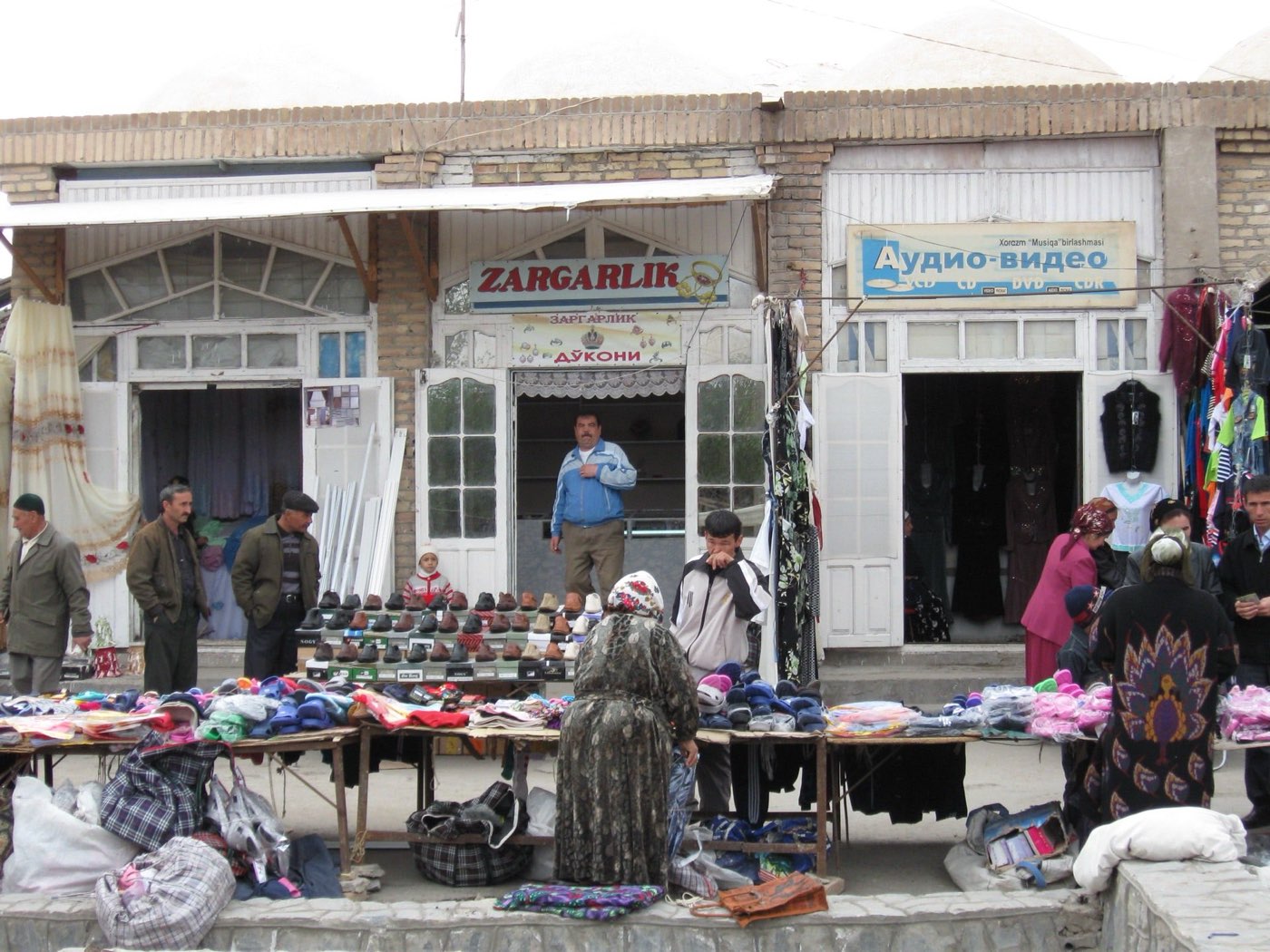 Street market in Khiva, Uzbekistan