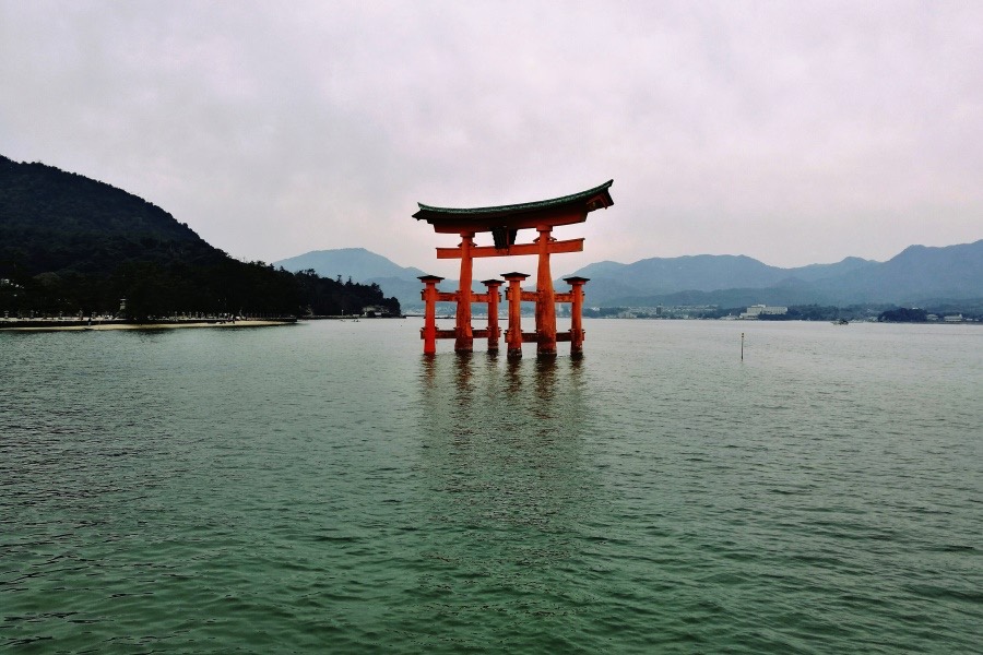 The floating torii gate at Miyajima Island